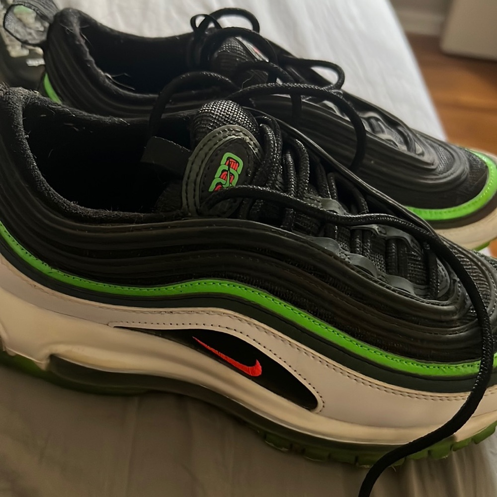 White lime, green black Nike air maxes size 5 youth